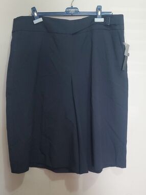 Willow & Thread Classic Black Wide Leg Culottes Size 19